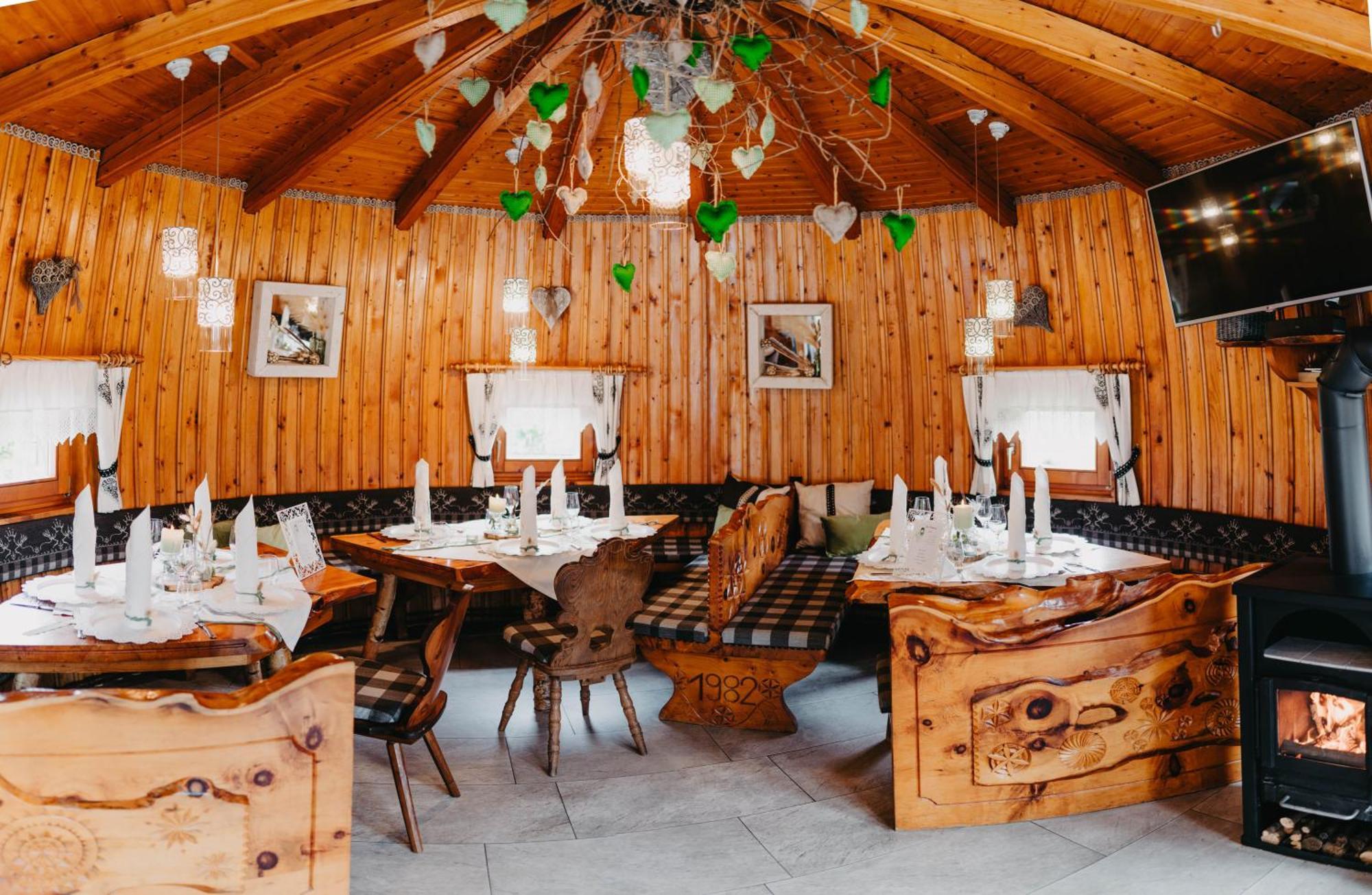 Gasthof Pension Perauer Lieserhofen エクステリア 写真